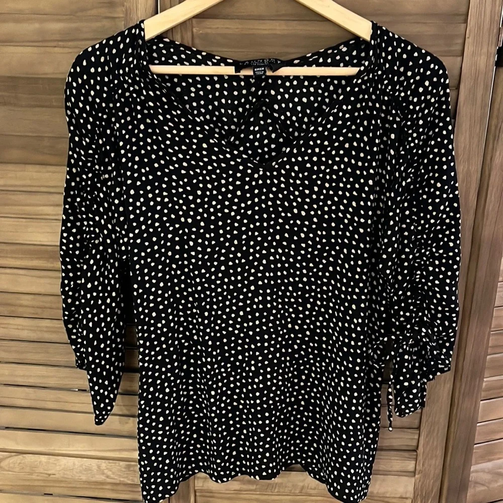Laundry by Shelli Segal blouse‎